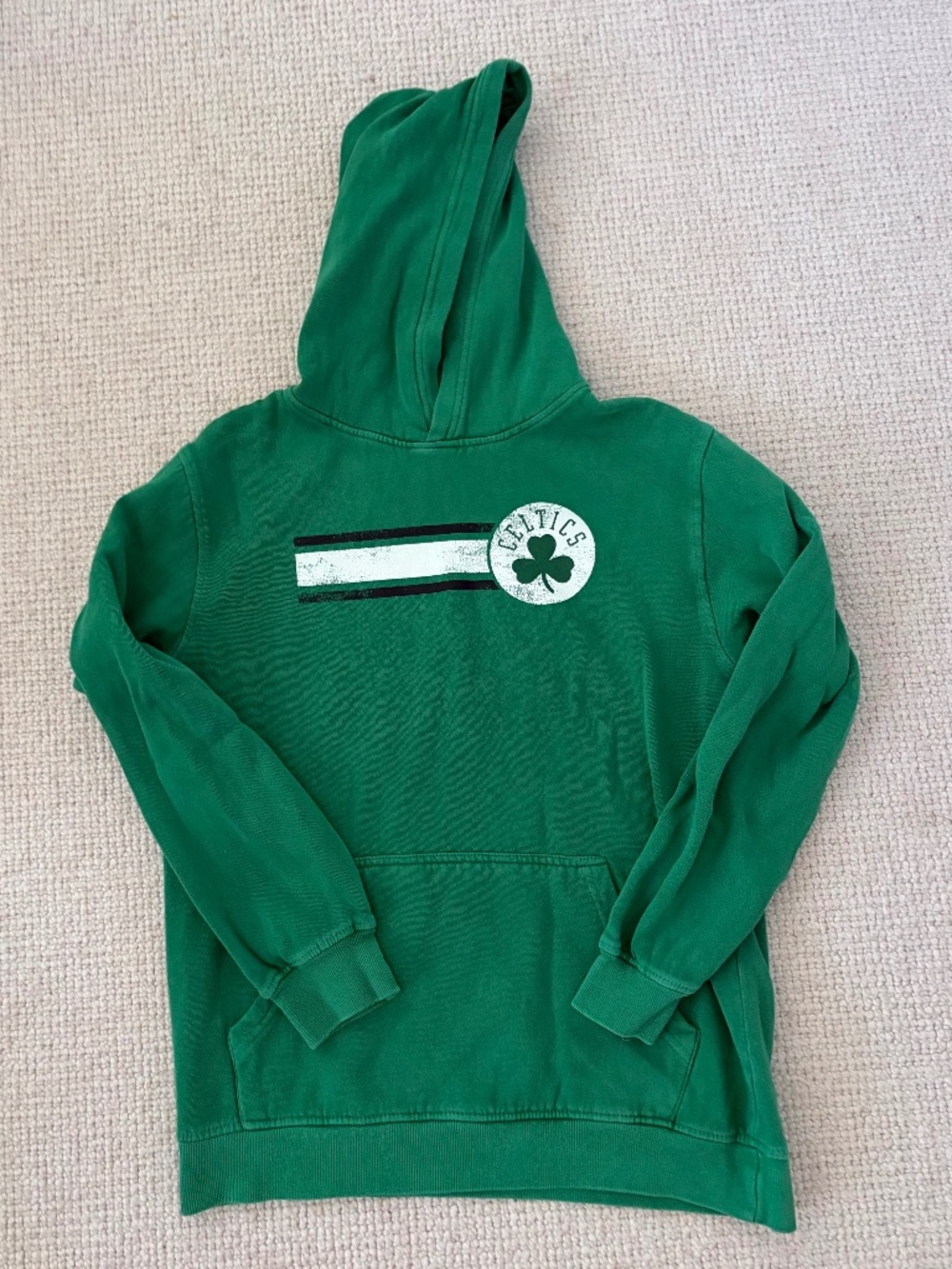 Boys Vintage Celtics Hoody NWOT (XL)